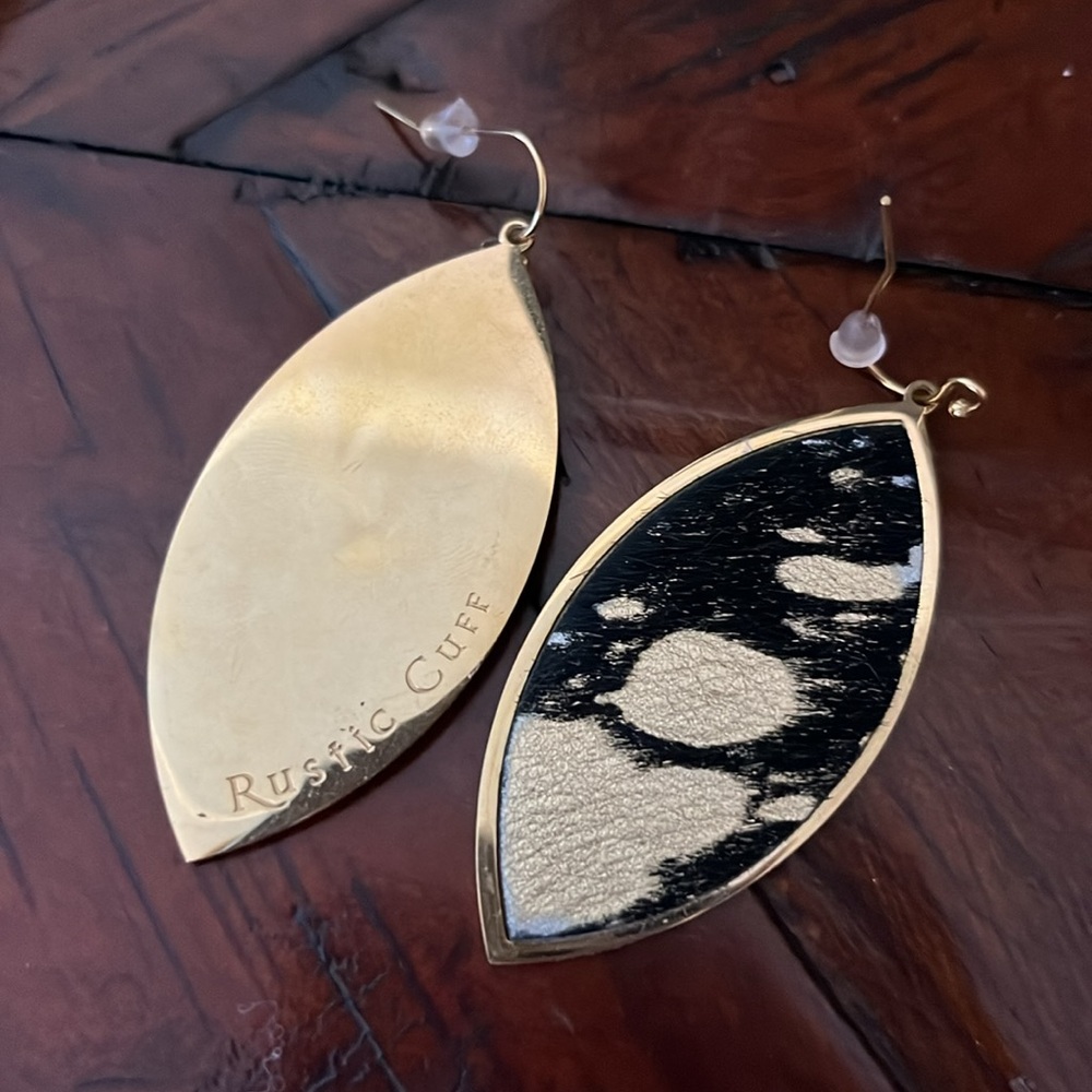Rustic Cuff Dangle Earrings - Picture 3 of 3